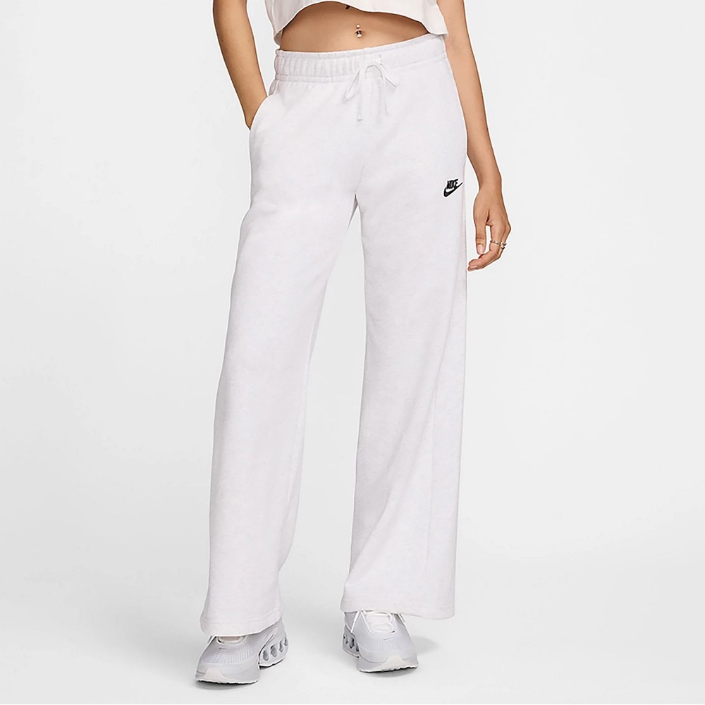 Nike Women’s SportsWear Fleece Mid Rise Full Length Sweatpants